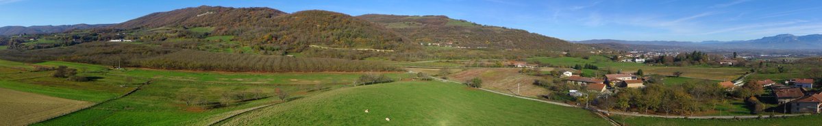 geraldpixel's tweet photo. L'automne vue du ciel...la suite, ce weekend une vue panoramique
plusieurs photos assemblées prises avec le drone https://t.co/oDvT2LMvlg