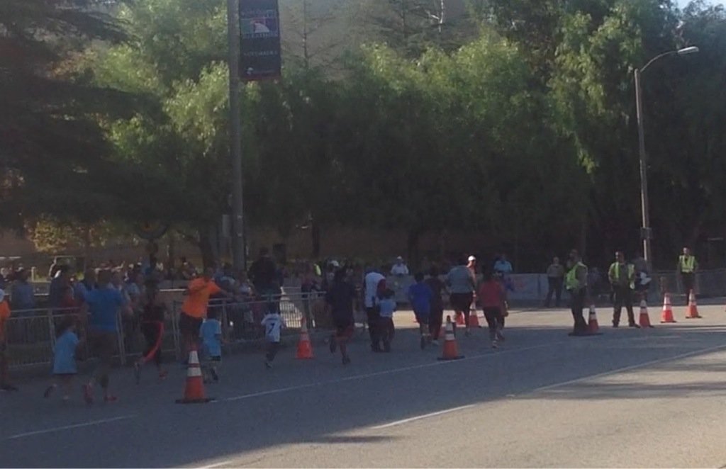 mplasd's tweet photo. Students ran at elementary schools to prep to run 1 mile @RunSCMarathon #RunSCMarathon #SCV Happy kids #fitness https://t.co/ETE02xoHtU