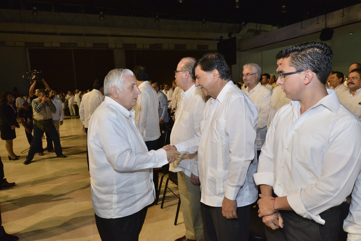 ComSoc_Tab's tweet photo. Gobernadores en el #3InformeANJ #ALBUM
https://t.co/R9m10r0MOW https://t.co/morGhmukAn