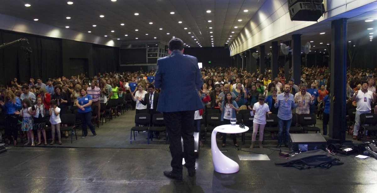 G12Chile's tweet photo. Derribamos todo argumento que impide ser discípulo y tener discípulos. Decidimos creerle a Dios #UnNuevoComienzoCL https://t.co/TFV1JWftZP