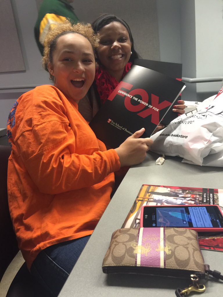 partygirl_abby's tweet photo. #ITouredTemple ‼️‼️😁👭❤️ https://t.co/SnGPobdOOl