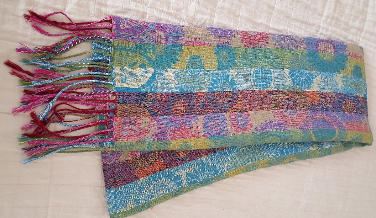 Charity auction for <a href="/BBCCiN/">BBC Children in Need</a> Lovely Soft and Warm Scarf Shawl - New CiN2015 ebay.co.uk/itm/Lovely-Sof… #eBayCIN2015