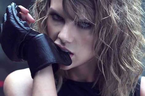 safm_adelaide's tweet photo. Any #TaylorSwift fans in #Adelaide?!
@Aiden_G is #nowplaying BAD BLOOD to get you ready for #EdsOrTayls.U decided! https://t.co/S2MYF1edDD