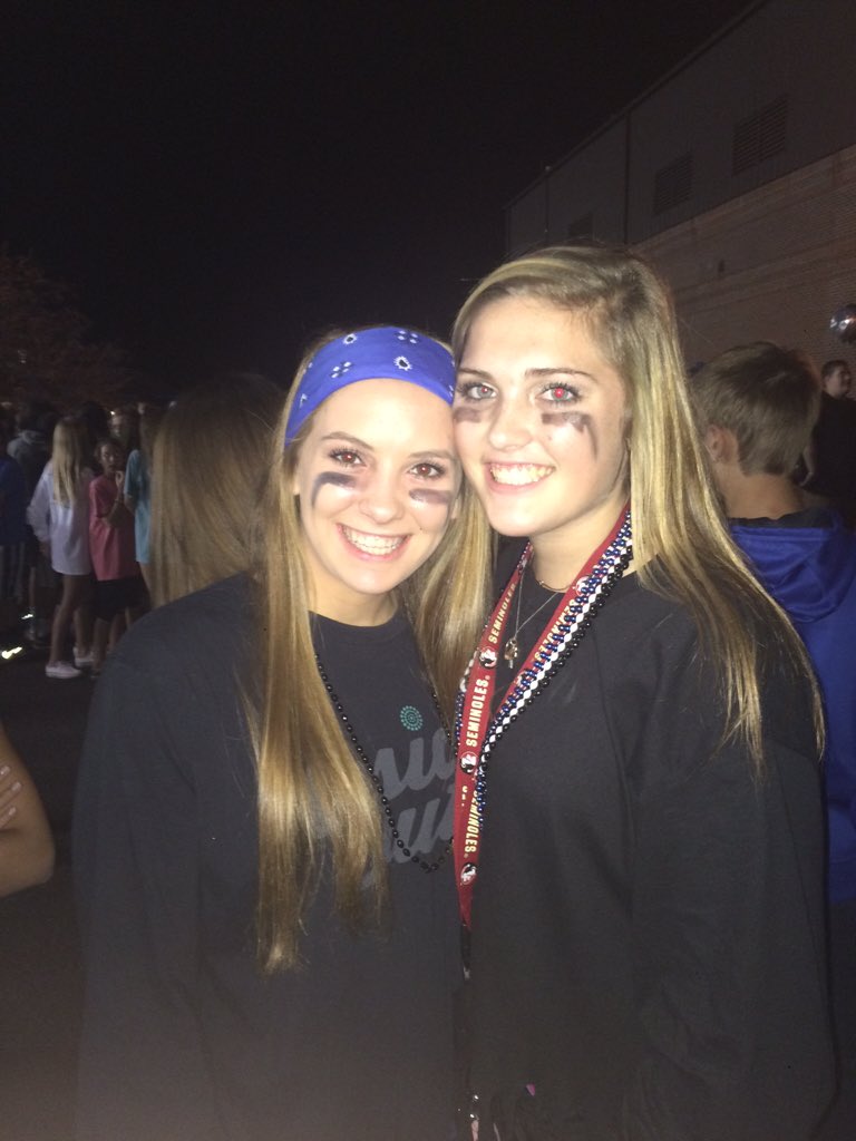 maresco_alyssa's tweet photo. #IOThankYou to these 2 for coming into my life & making such a big impact I love y'all!! @WhitmoreLauren @laurbran2 https://t.co/9TFJF8vppz