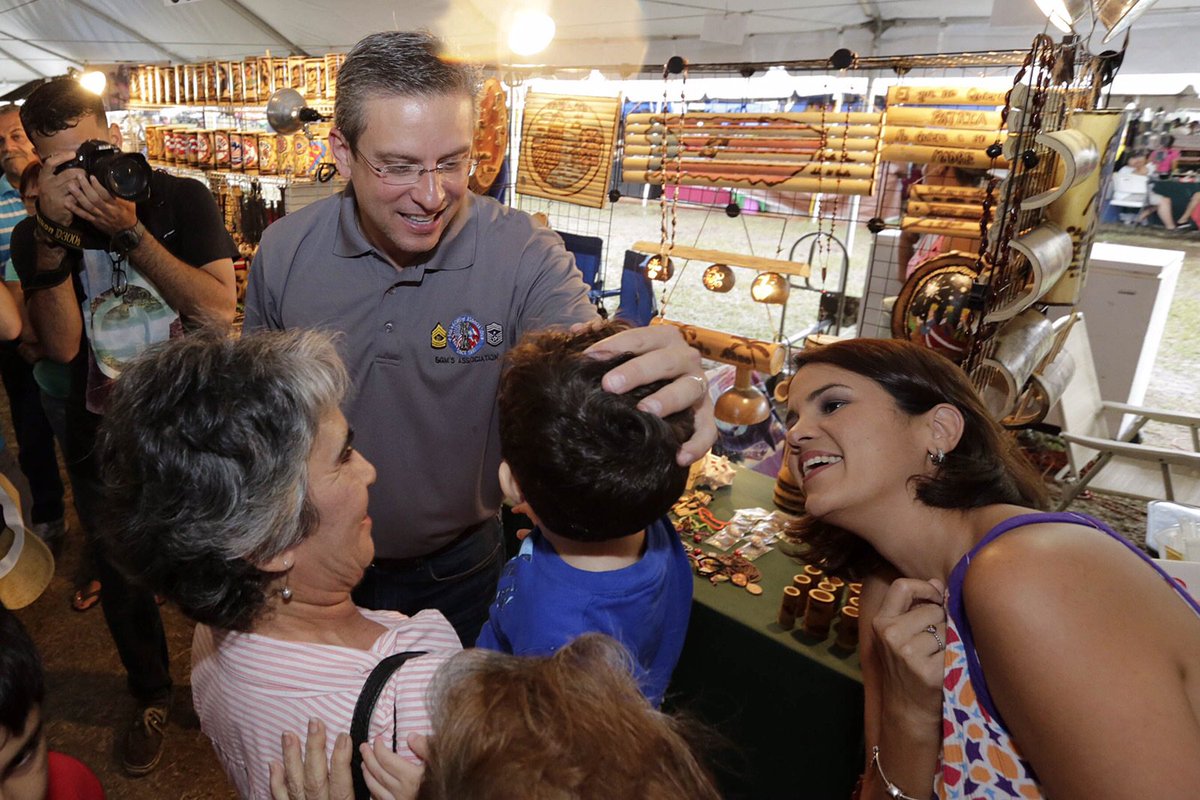 .<a href="/agarciapadilla/">Alejandro</a> participó de la 2da Feria Artesanal y Agrícola, iniciativa de la Guardia Nacional de Puerto Rico.