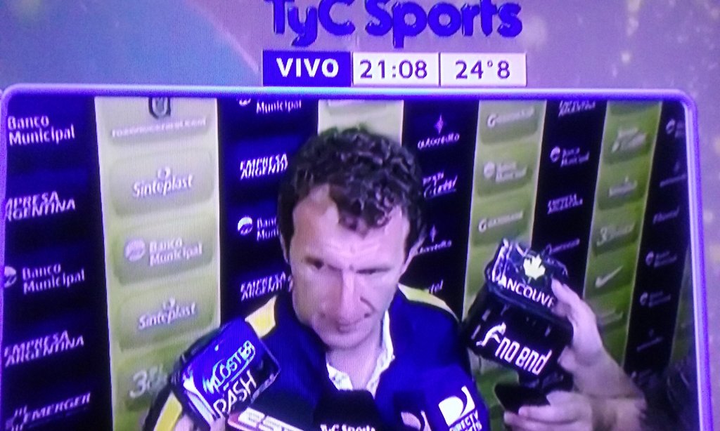 <a href="/CARCoficial/">Club Atletico Rosario Central</a> 3 <a href="/BocaJrsOficial/">Boca Juniors</a> 1 Es injusto que Ceballos no dirija mas" Vasco <a href="/RashJeans/">Rash</a> <a href="/klosterjeans/">Kloster Jeans</a> <a href="/VeryBagnuelo/">Veronica Bagnuelo</a>