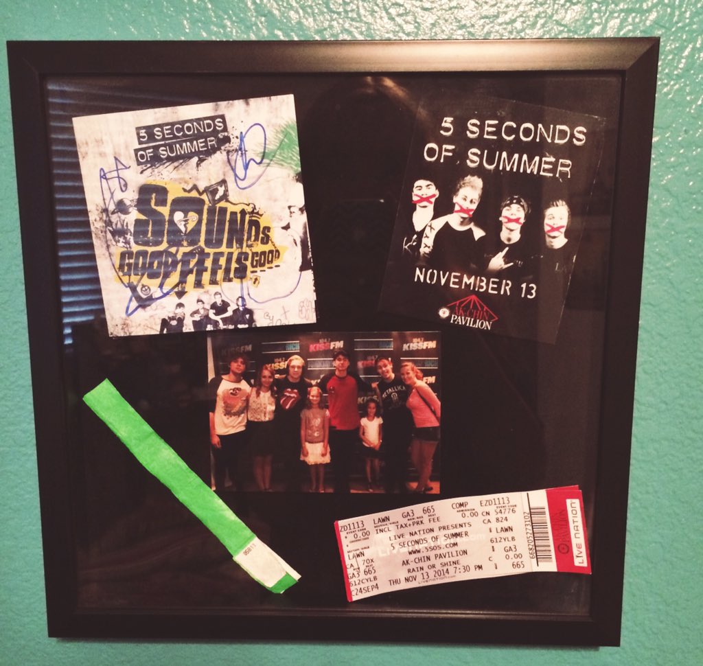 peachycliffords's tweet photo. My life is complete now 😍 #5SOS https://t.co/0XibVisgQO