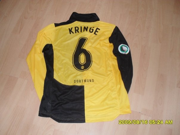 Chistyakov1925's tweet image. shirt from kringe from the 2008 pokalfinal v bayern #kringe #pokalfinal #mrsputinsshirts