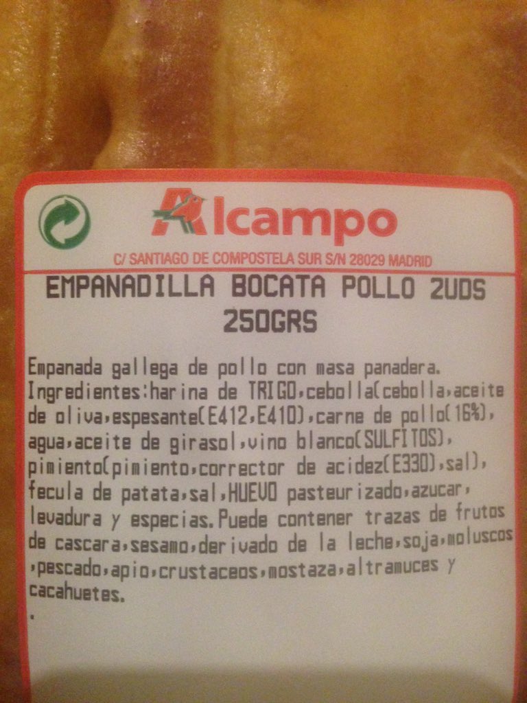 2MGM1's tweet photo. Empanada de pollo... Decian. https://t.co/ryHwsk0XaD