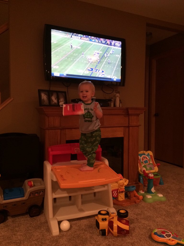 harringtonjoel's tweet photo. Hey Dad, here's the Netflix. #ClimbingMachine https://t.co/VZkDobSiHf