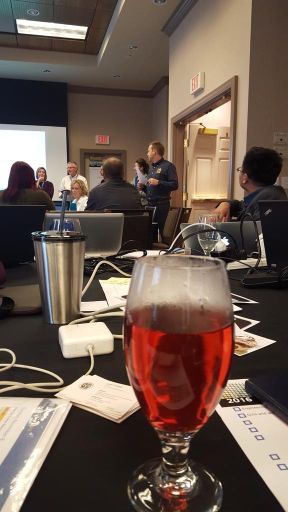 i_tweetu's tweet image. #engagesummit15 #Portland #RandomMoments