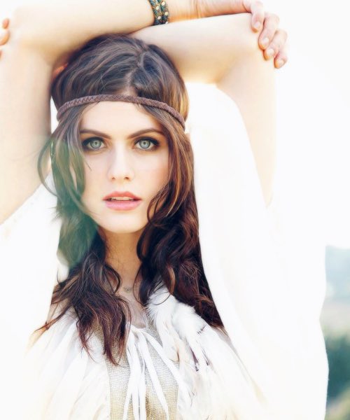 ADaddarioFans's tweet photo. Hey guys! Welcome to this new fan account I just made, dedicated to &amp; for, @AADaddario. Enjoy! #AlexandraDaddario https://t.co/RAWbpHE39P