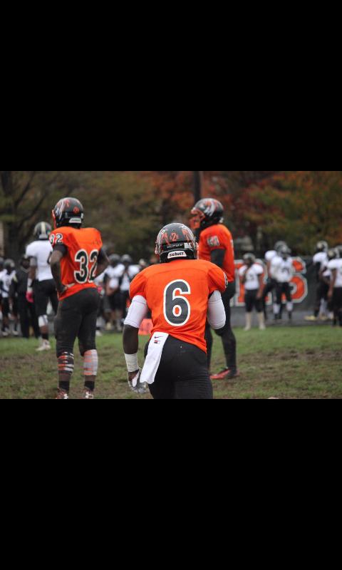 davestackz_'s tweet photo. 🏈Fuck what yu heardd God blessing all da trap niggas 😈 https://t.co/jWRBW2rMvt