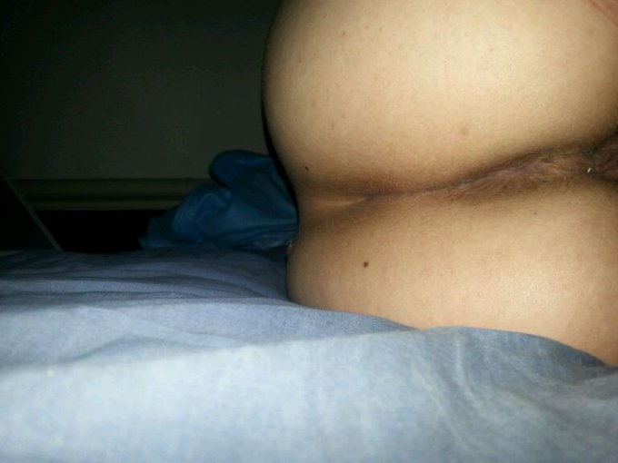 #myass avant derniere photo de mon cul, la suivante dans pas lgt https://t.co/nkNcwHE840<a href="/tag/myass"class="tags">#myass</a>