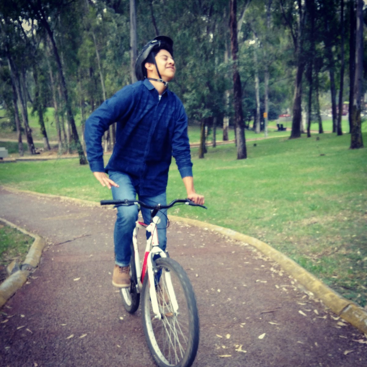 Kyle_AlvaM's tweet photo. La vida se disfruta igual que la musica...
#adayinthelife #KyleA https://t.co/LKAvg0DOmJ