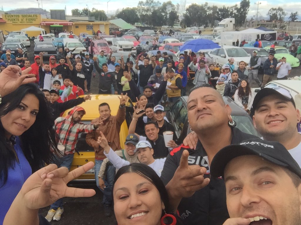 arturomacias977's tweet photo. Gracias a toda la banda de #Tuning #Ecatepec y #AutoFormasCustom por invitarme al evento increíble @goliathtv1 https://t.co/ZWgs2i7v7N
