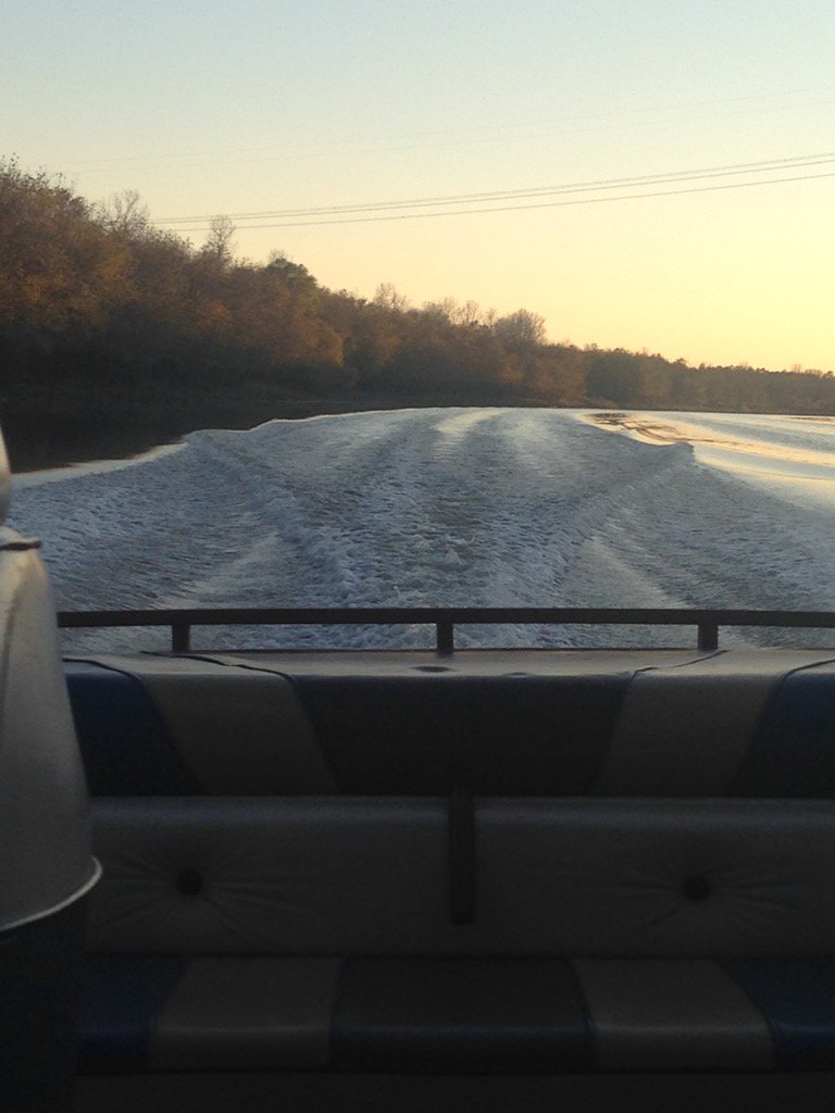 Funkster75's tweet photo. Sunset boat ride #scriver https://t.co/88yur49tMp