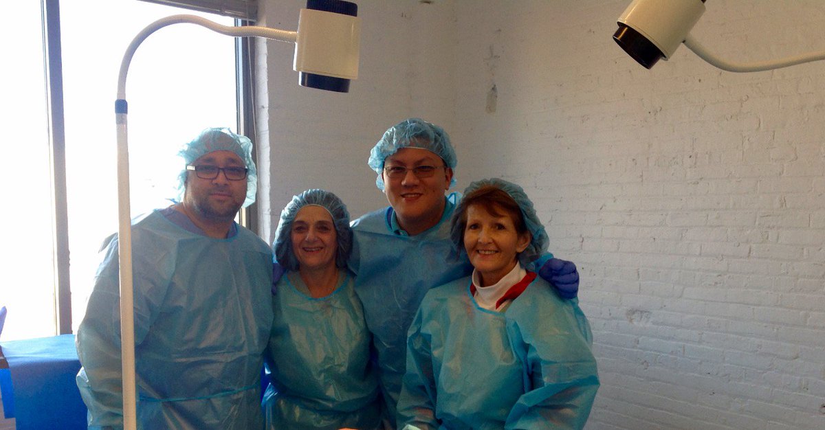 CenterFacialRec's tweet photo. At the anatomy lab investigating the anatomical relationship between the Temporomandibular joint and facial nerve! https://t.co/5xroFNtj5s