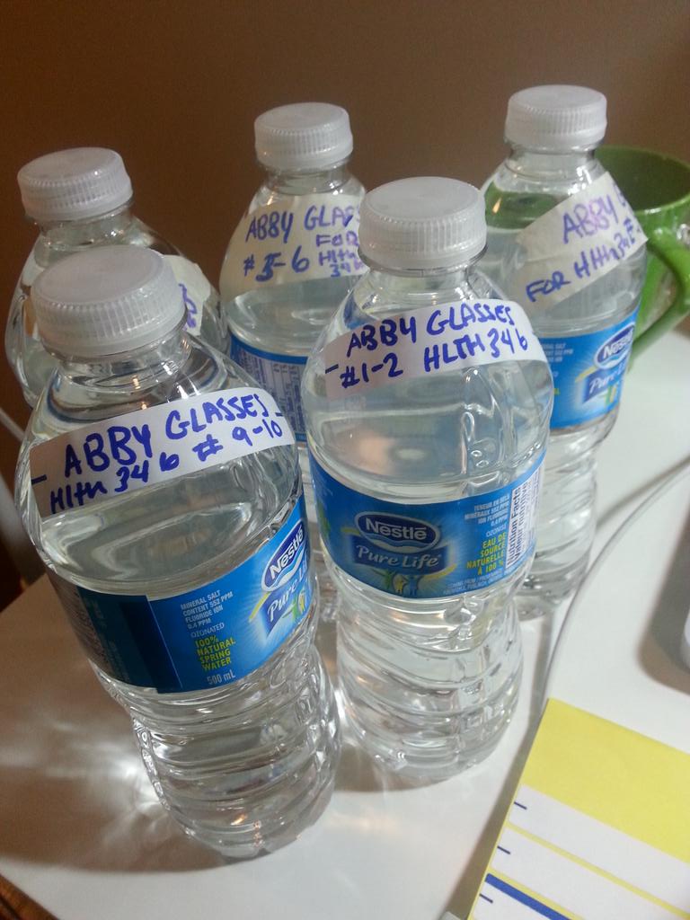 ThatCravingTho's tweet photo. How to let your housemates know to keep away from your water supply and that you're keeping track #URwhatUtwEat https://t.co/D0pKd7fxWg