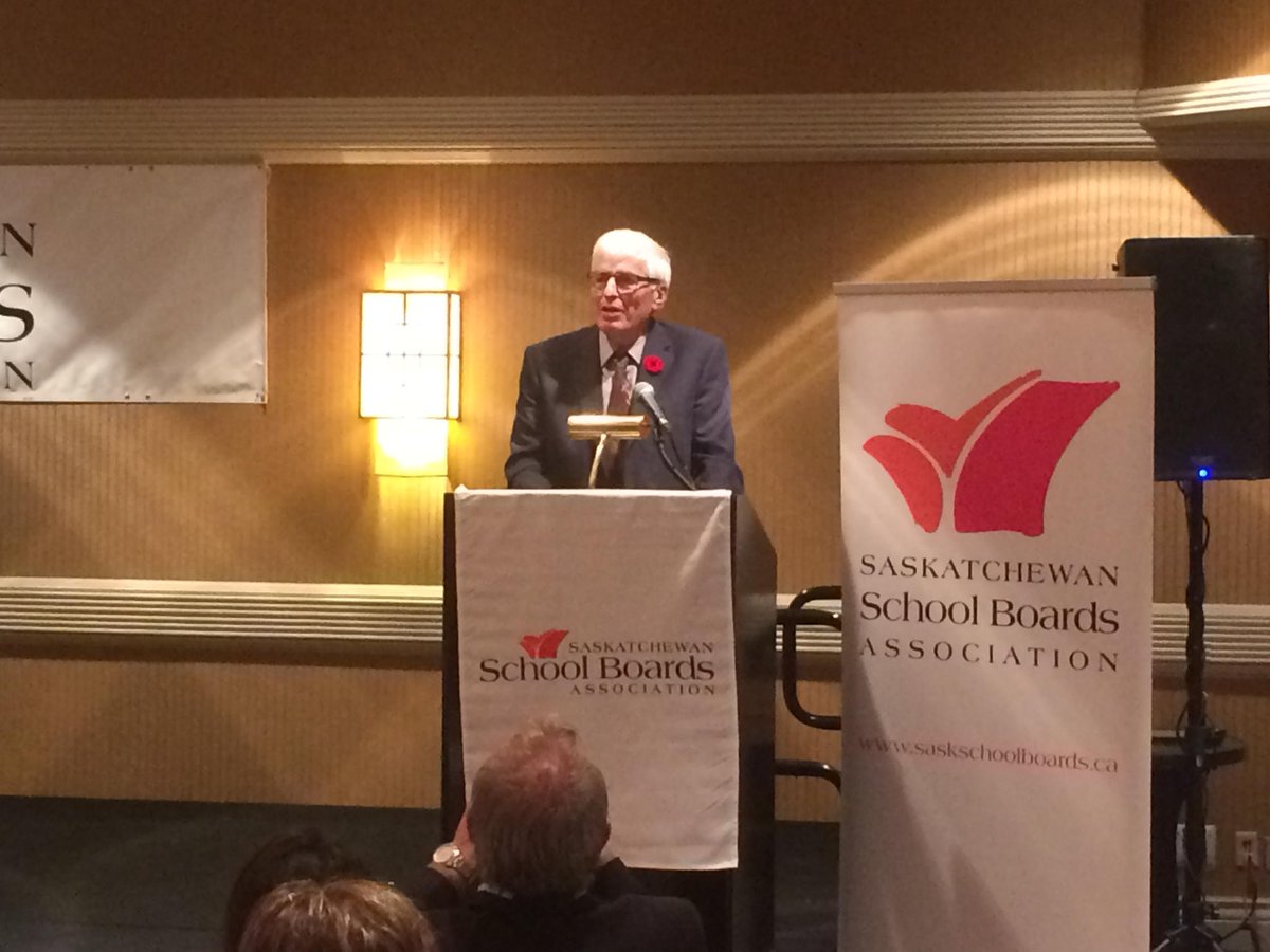 SaskSchoolBoard's tweet photo. Rod Luhning is awarded the SSBA Award of Distinction. #SSBA100 https://t.co/AUAxgDtUId