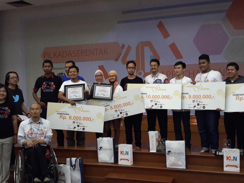 DubesAustralia's tweet photo. Hebat! App Challenge Pilkada Serentak yg inovatif dr @KPURI2015. #finalhackathon #codeforvote4 https://t.co/6AM5qguVES