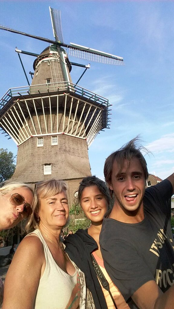 purruty's tweet photo. #IvanEnAmsterdam @gurruty @ale_casado https://t.co/YlgScM8RV4