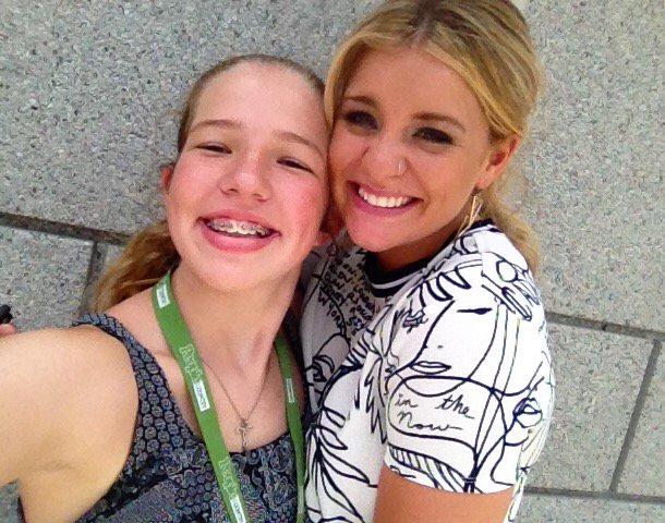 Happy bday Lauren ! I love you! Your voice and personality is amazing! Hope u had a great day     
