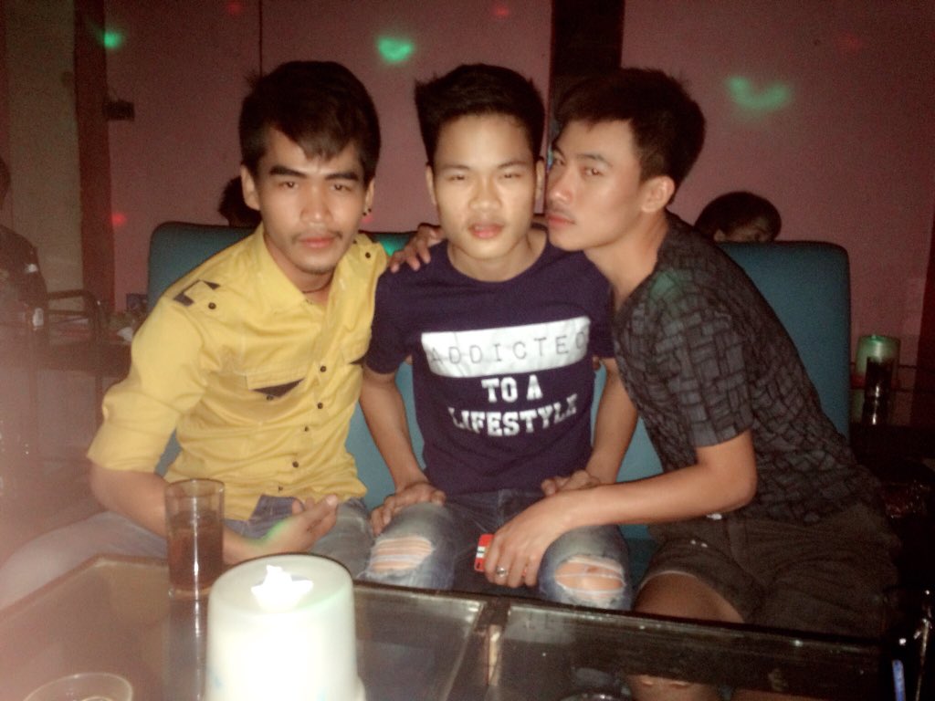 boonthan22's tweet photo. อยากโดนรุม5555 https://t.co/6kkXW1o9sb