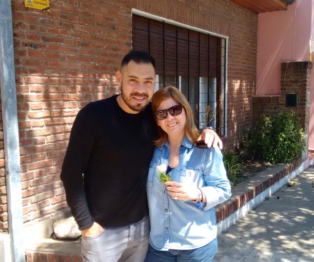 pablo_coco1983's tweet photo. Feliz cumple @ClauVissani te amo con toda mi alma!! https://t.co/o0CTidUkMj