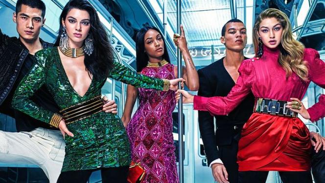 ElHypeMag's tweet photo. La alianza de H&amp;M y las marcas de lujo puede acabar en broma https://t.co/9EP9iKDAzj @_Jesus_Andres_ @hm @Balmain https://t.co/489dyMGpGO