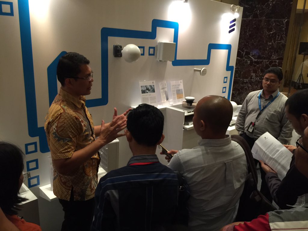 eidnana's tweet photo. Media briefing at #GrowthRoadshow #Jakarta https://t.co/lMVdKHw6Z1