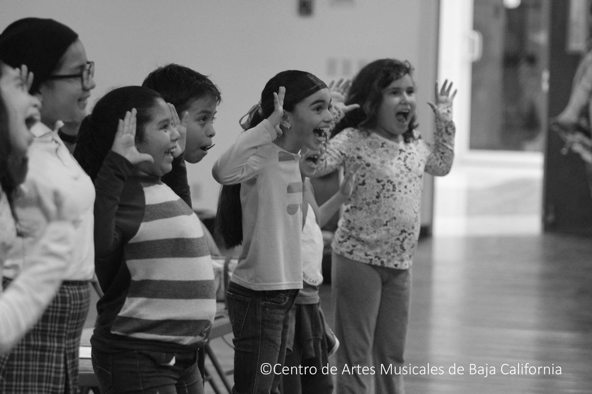 OrquestaBC's tweet image. Taller de Canto con Sanna Valvanne. #SharingNotes Baja Musical Arts Initiative.
facebook.com/orquestabajaca…