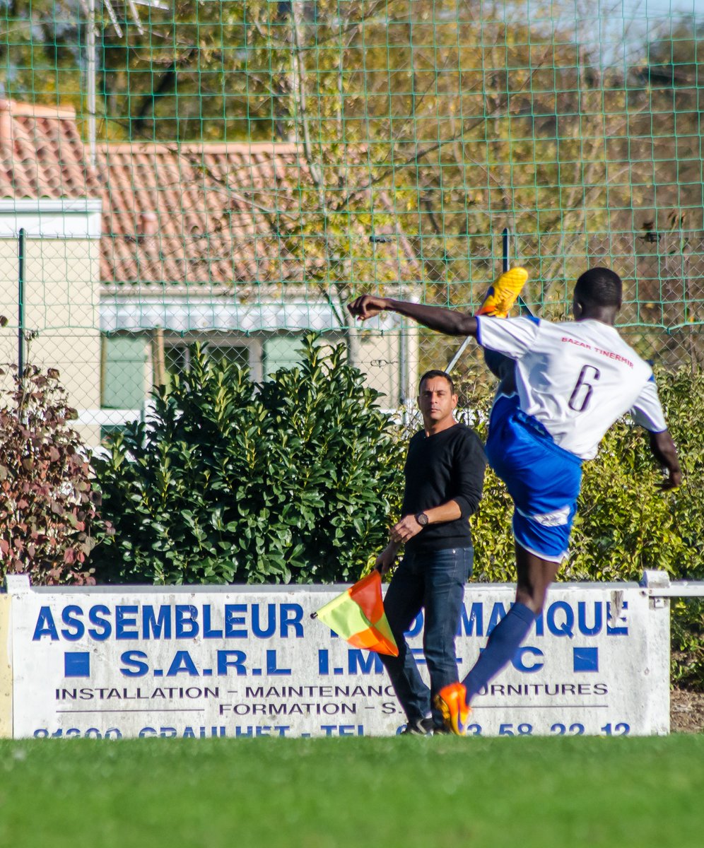 viguierjphoto's tweet photo. #foot21 #football #Ligue1 #tarn #graulhet #footballclubgraulhetois #benficagraulhet #benfica #telefoot #footmagazine https://t.co/LgZmnVxCQi