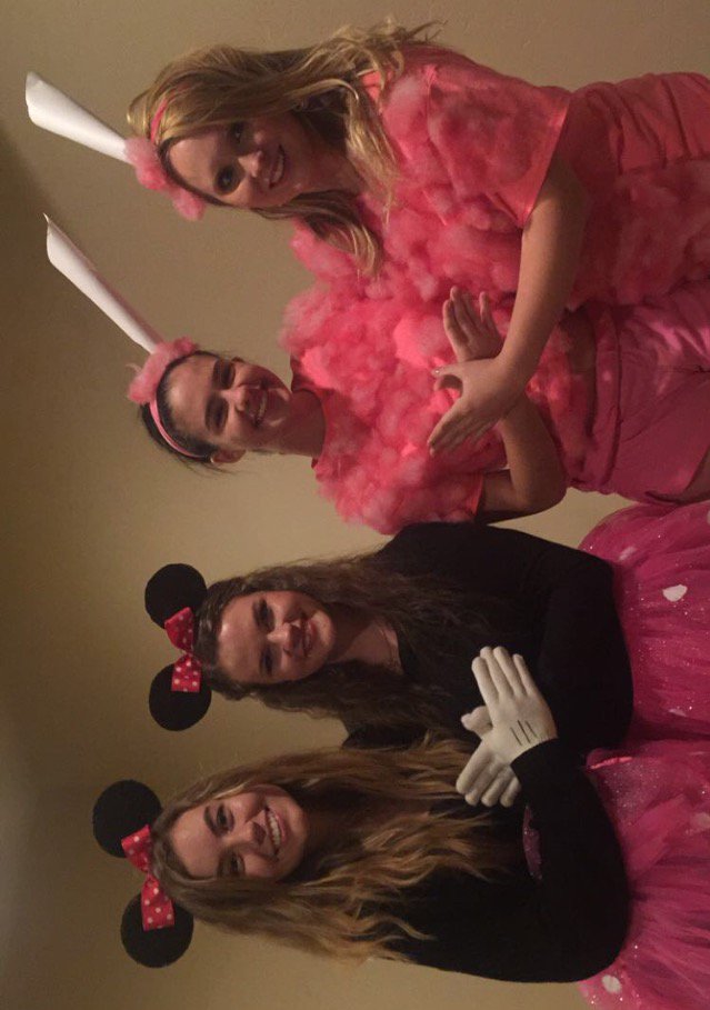 SavannahRenee96's tweet photo. Pi Phi Pink Party 2015 💗👼🏻💘 #sparkleweek #piphi #PinkParty https://t.co/fTXmfxhVAk