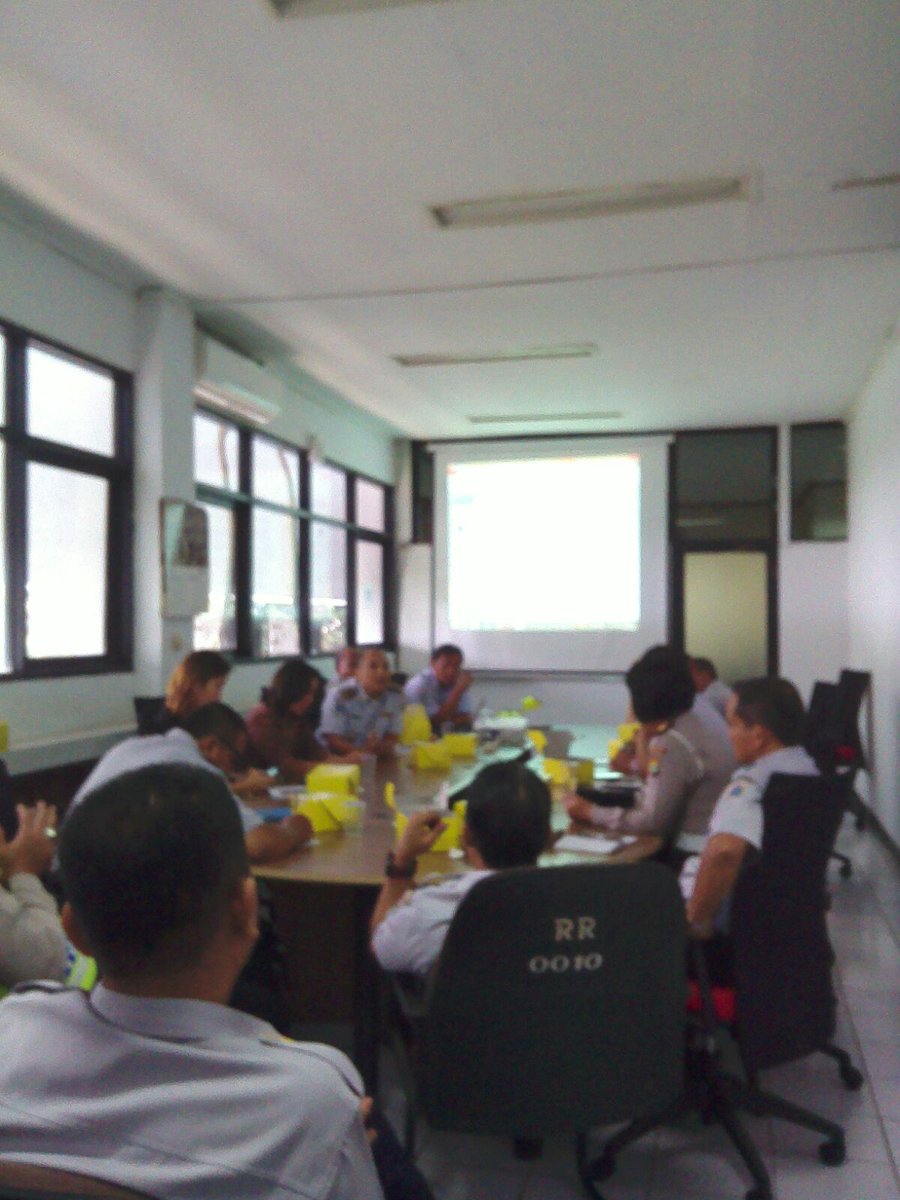 upparkirdki's tweet photo. Rapat Koordinasi Penataan Parkir di Prov. DKI Jakarta # @basuki_btp @infoDISHUB @sinaganampi @Agusprasetiy0 https://t.co/bPcQVVDtSE