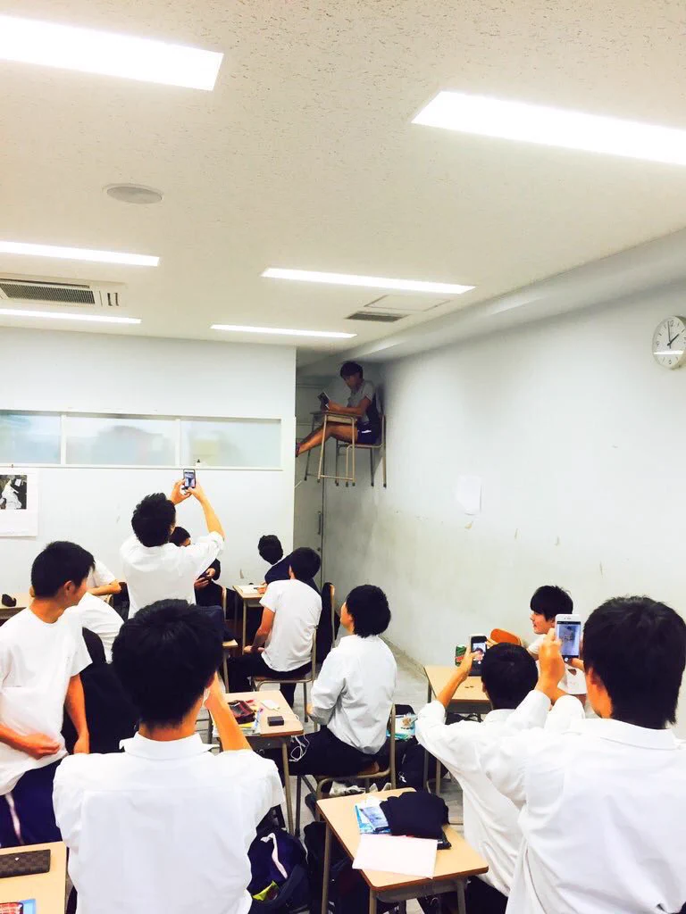 まさにエスパー⁉️なちょっと浮いているクラスメート