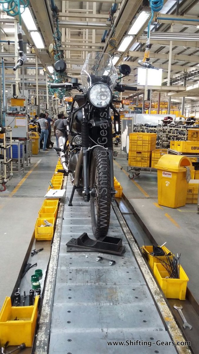 carblogindia's tweet photo. #RoyalEnfield #Himalayan coming soon >> https://t.co/zdEKPSdctU @All_About_Autos https://t.co/DGihgIVu18