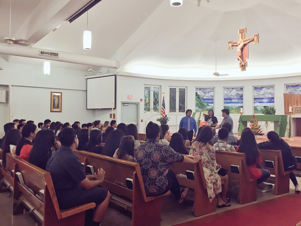 kcmiranda's tweet photo. Life Night at St. Elizabeth's in Hawaii ✝ #LTglorify @LifeTeen https://t.co/uTrWIXZJn5