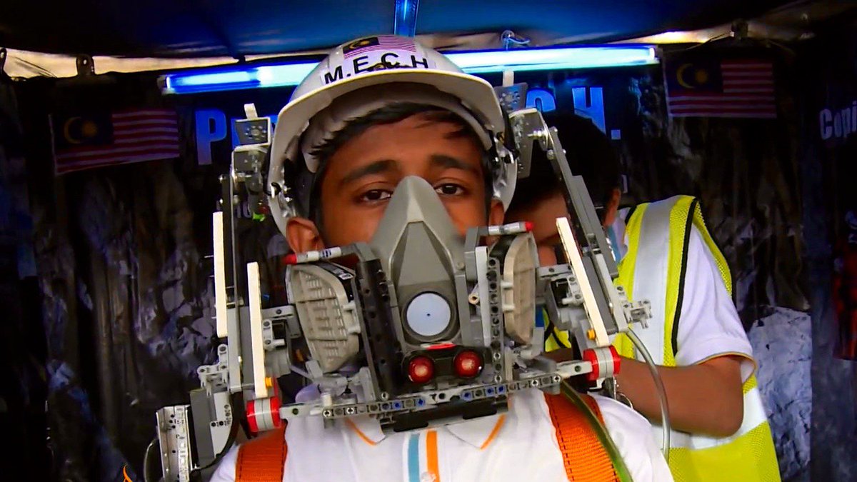 tarekbazley's tweet image. Battling for robot supremacy at #WorldRobotOlympiad in #Qatar VIDEO on.fb.me/1leJVFv @MaerskOilQatar #WRO2015