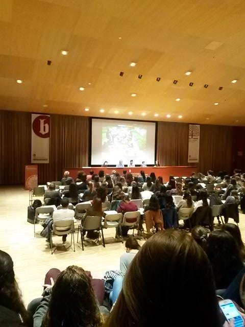 LauraTabasco's tweet photo. Comença el col·loqui sobre l'acollida dels refugiats #BlanquernaFPCEE #Setmanaedu https://t.co/dUbLfMz6N1