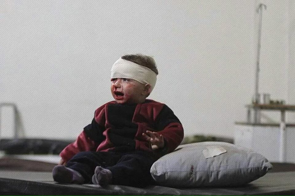 По планете раненые дети. По планете раненые дети. По планете раненые дети. Дети блокадного ленинграда блокада ленинграда. Везут раненых в москву.