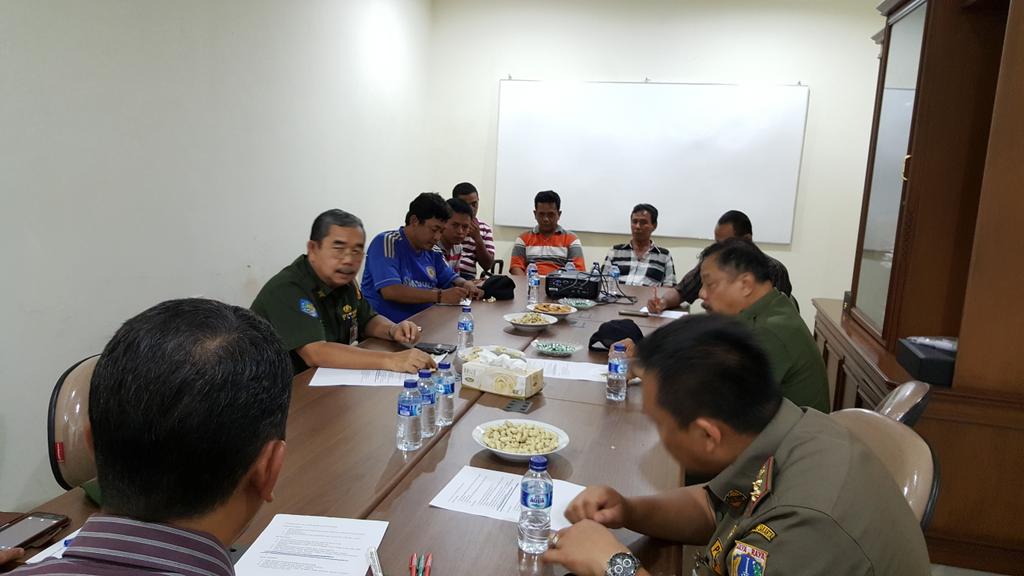 Walikota JP memimpin Mediasi relokasi Pedagang Kurma kedalam Lingkungan Yayasan Said Naum Tanah Abg <a href="/BeritaJakarta/">Berita Jakarta</a>