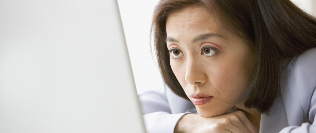 Madamefigaro's tweet image. « Avoir 2 comptes #Facebook c'est se donner l'illusion qu'on se protège. »  bit.ly/1kk23Oc #reseauxsociaux