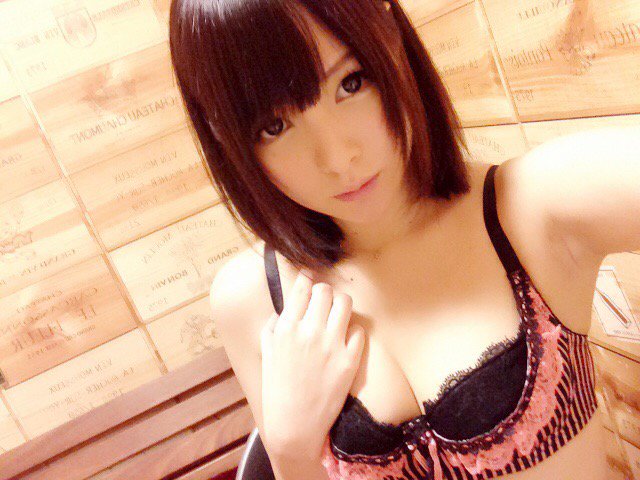 きょうはセクシーランジェリーだよ('&forall;`) https://t.co/yza2fDLH68