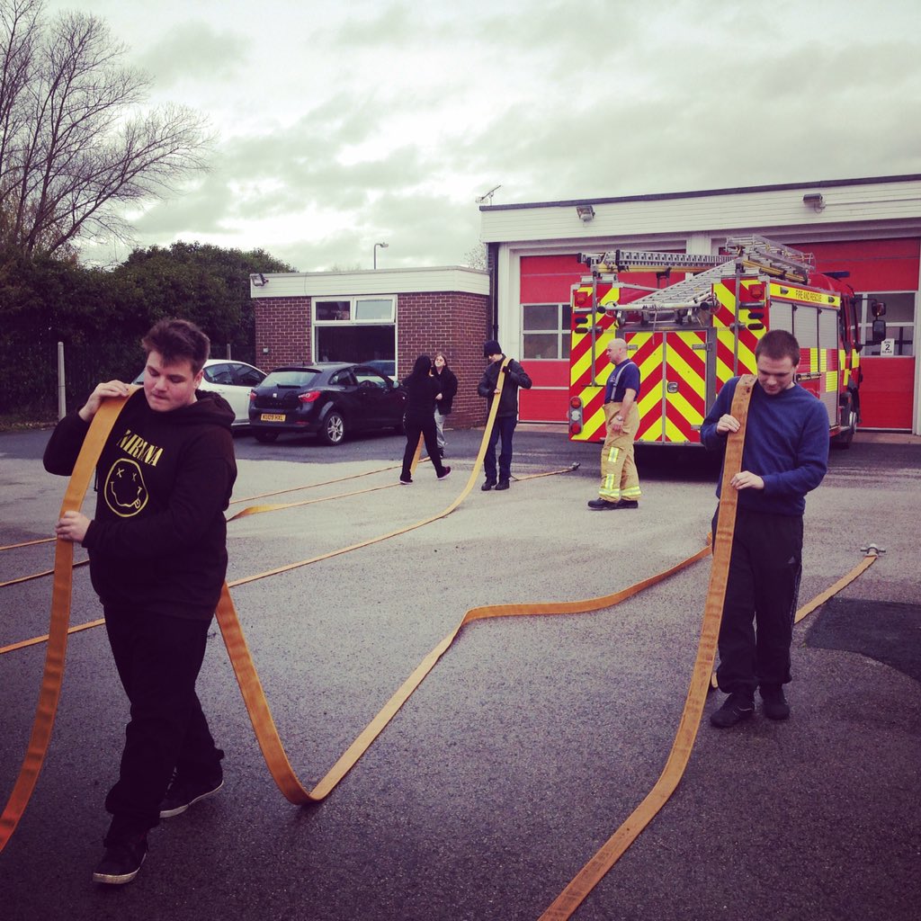 NorthYorksSport's tweet photo. A fab day at #SelbyFireStation with @NorthYorksFire for the @DameKellysTrust #GetOnTrack team! #selby #teamwork https://t.co/vpUxoE3Kix