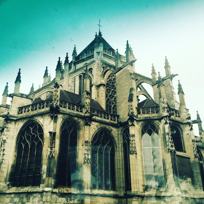 Visite de la cath&eacute;drale de Beauvais ....... https://t.co/QZK4lyZc35<a href="/tag/highheels"class="tags"><span>#highheels</span></a><a href="/tag/blackandwhitephotography"class="tags"><span>#blackandwhitephotography</span></a><a href="/tag/thonghu"class="tags"><span>#thonghu</span></a>