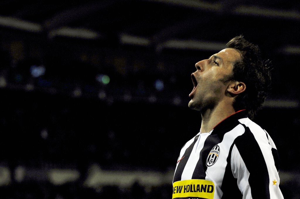 Happy 41st Birthday Alessandro Del Piero.

Nobody has more goals than him at - 290 goals. 