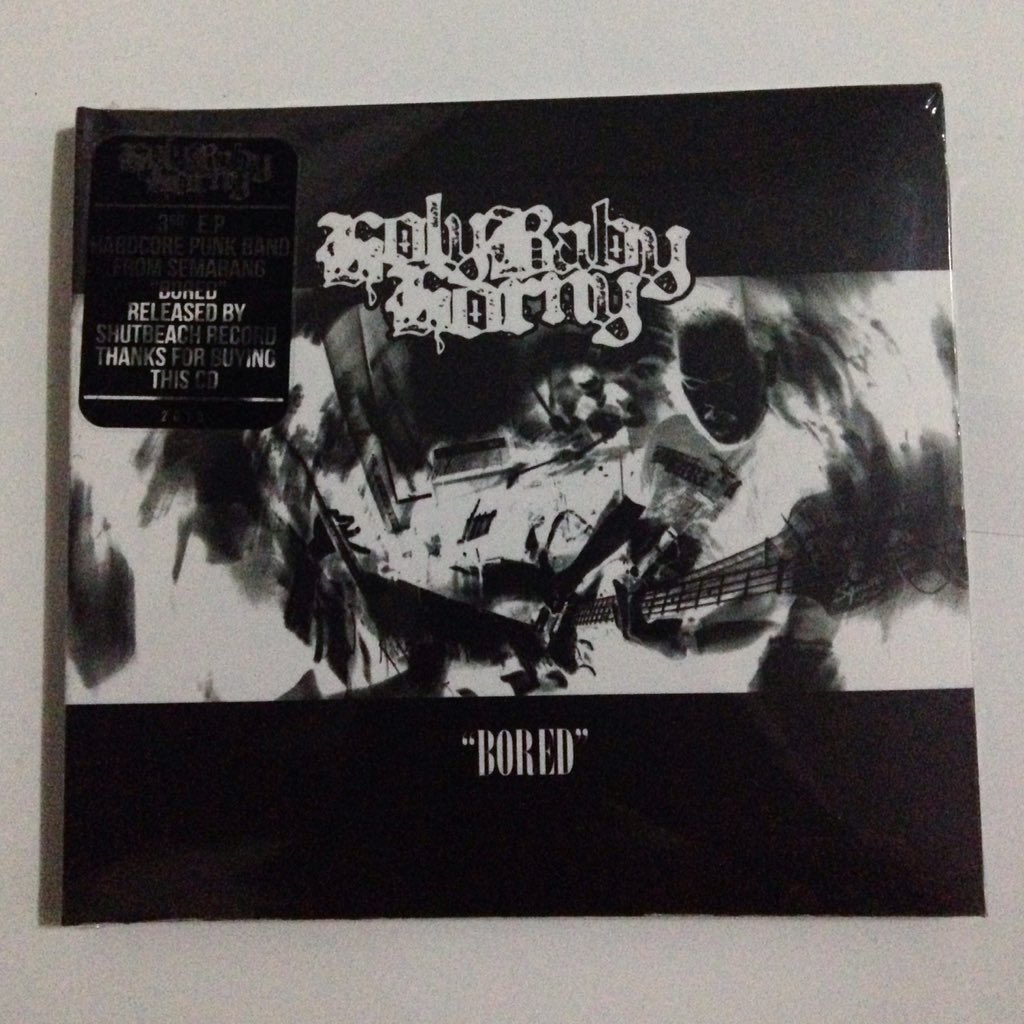 HOLY BABY HORNY tweet media