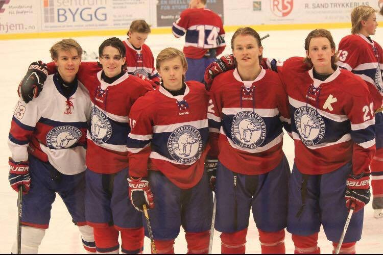VIFBredde's tweet photo. VIF spillere på U16 landslagssamling👍 https://t.co/KBMk4QT66D