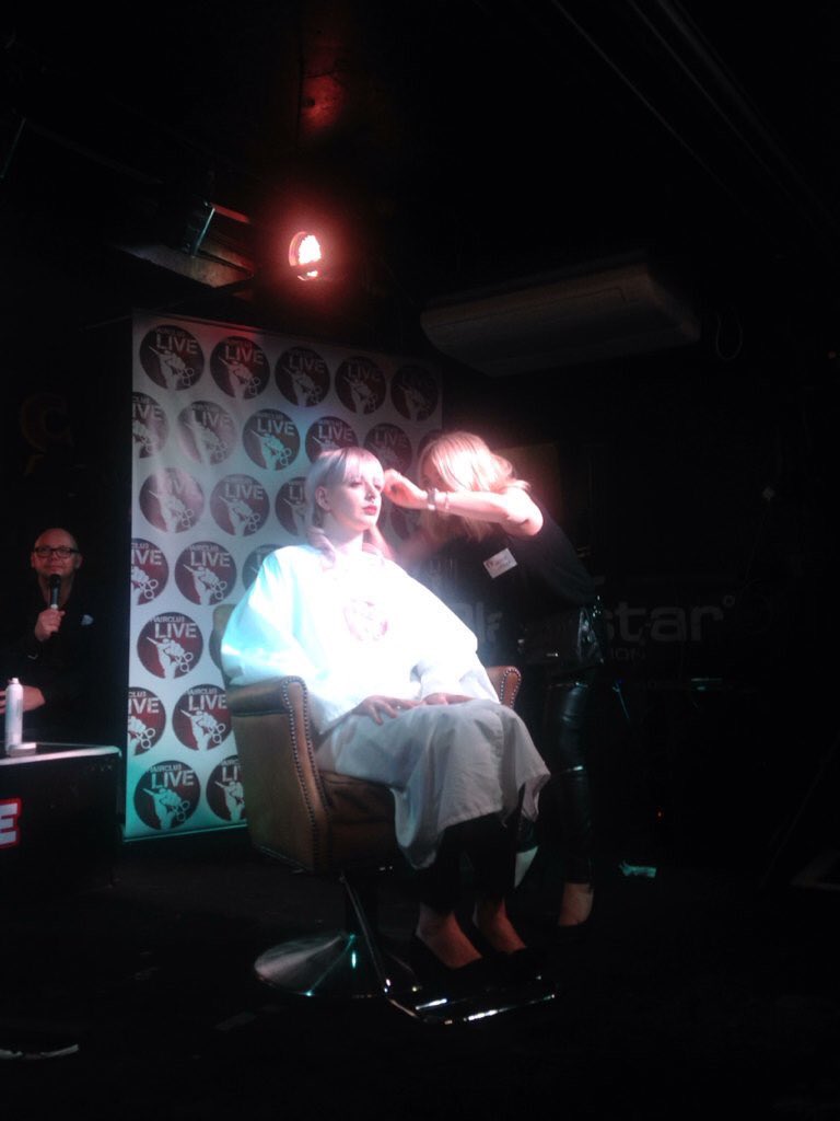 Art team member <a href="/JayneMahon/">Jayne Littler</a> on stage at <a href="/HairClubLive/">HairClubLive</a> <a href="/cavernliverpool/">The Cavern Club</a> . Strong look. Great cut and colour .
